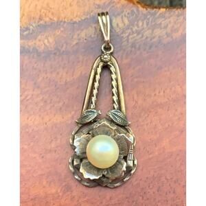 Antique Gold filled Flower and Pearl Pendant